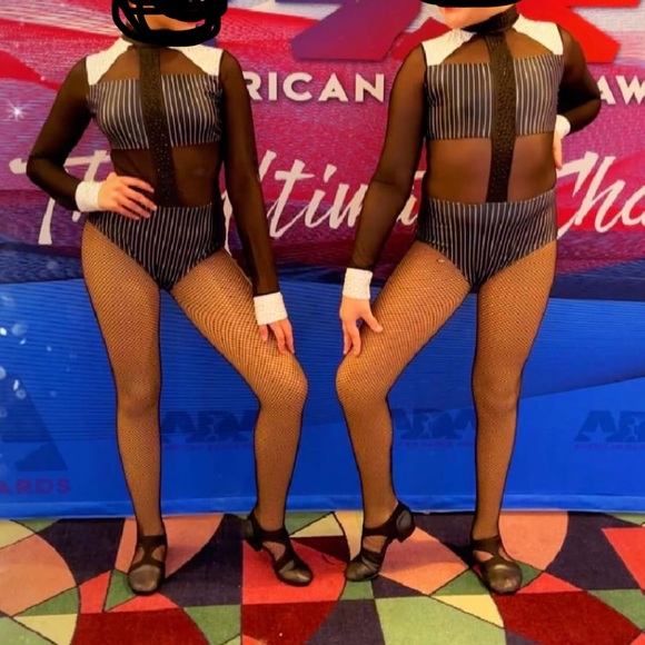 Glamour Costume - Picture 3 of 3